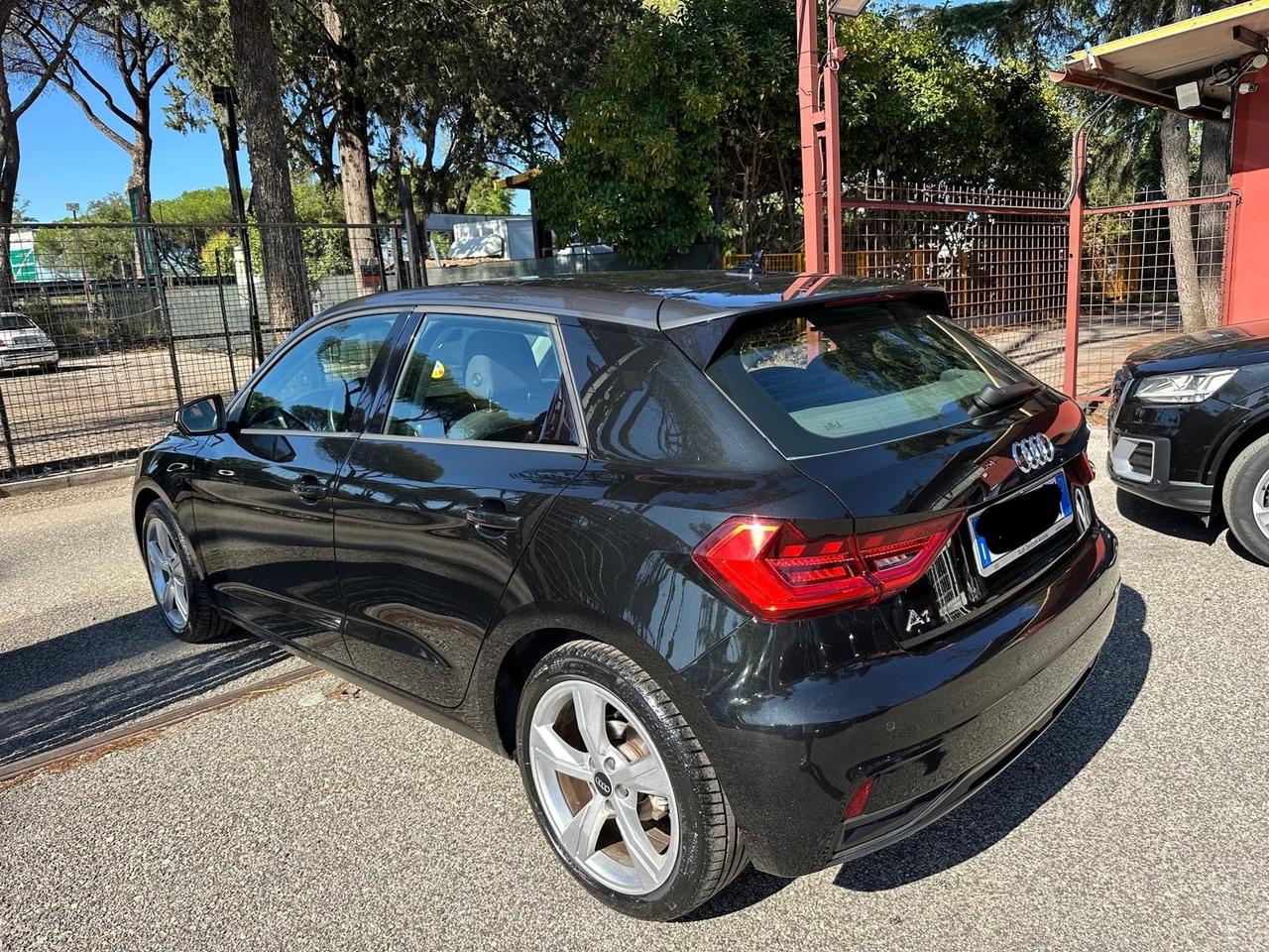 Audi A1 SPB 30 TFSI S tronic Identity Black *promo*