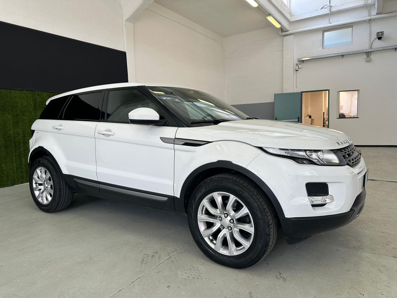 Land Rover Range Evoque 2.2 TD4 5p. Pure Tech Pack
