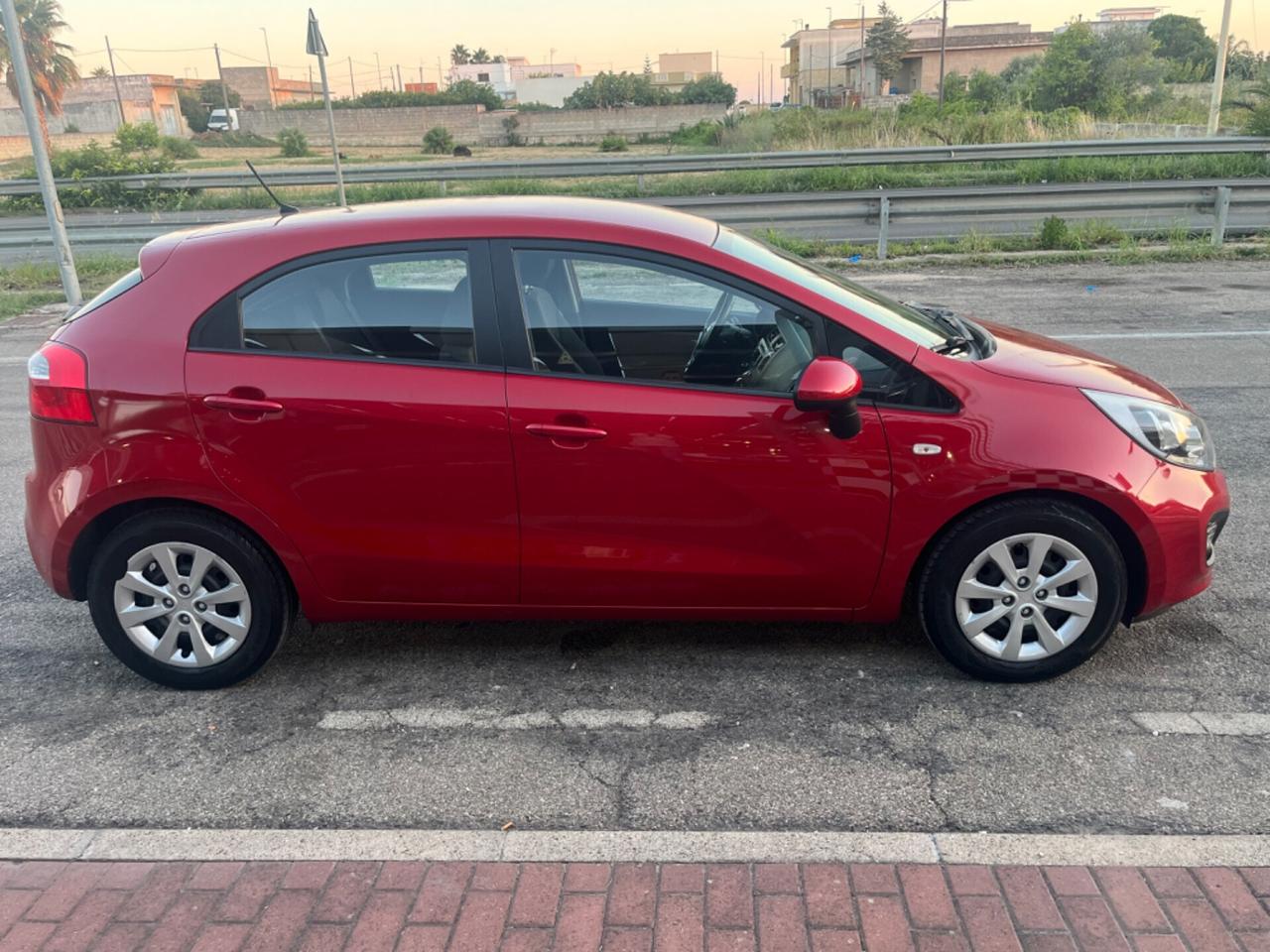 Kia Rio 1.4 CRDi 5p. Cool Unipro- 2014