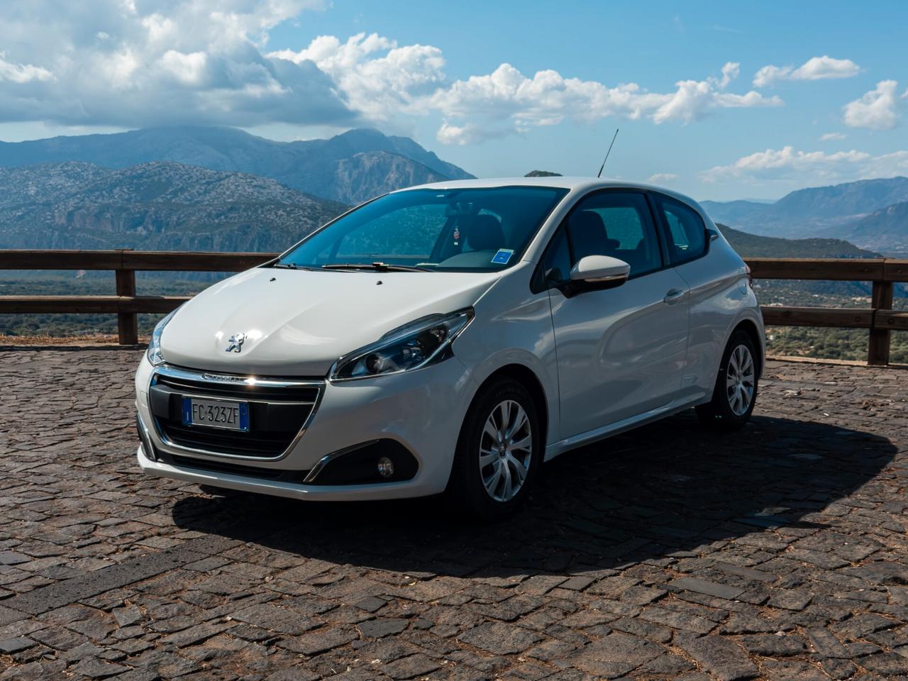Peugeot 208 1.6 BlueHDi 75 CV Active - 2016