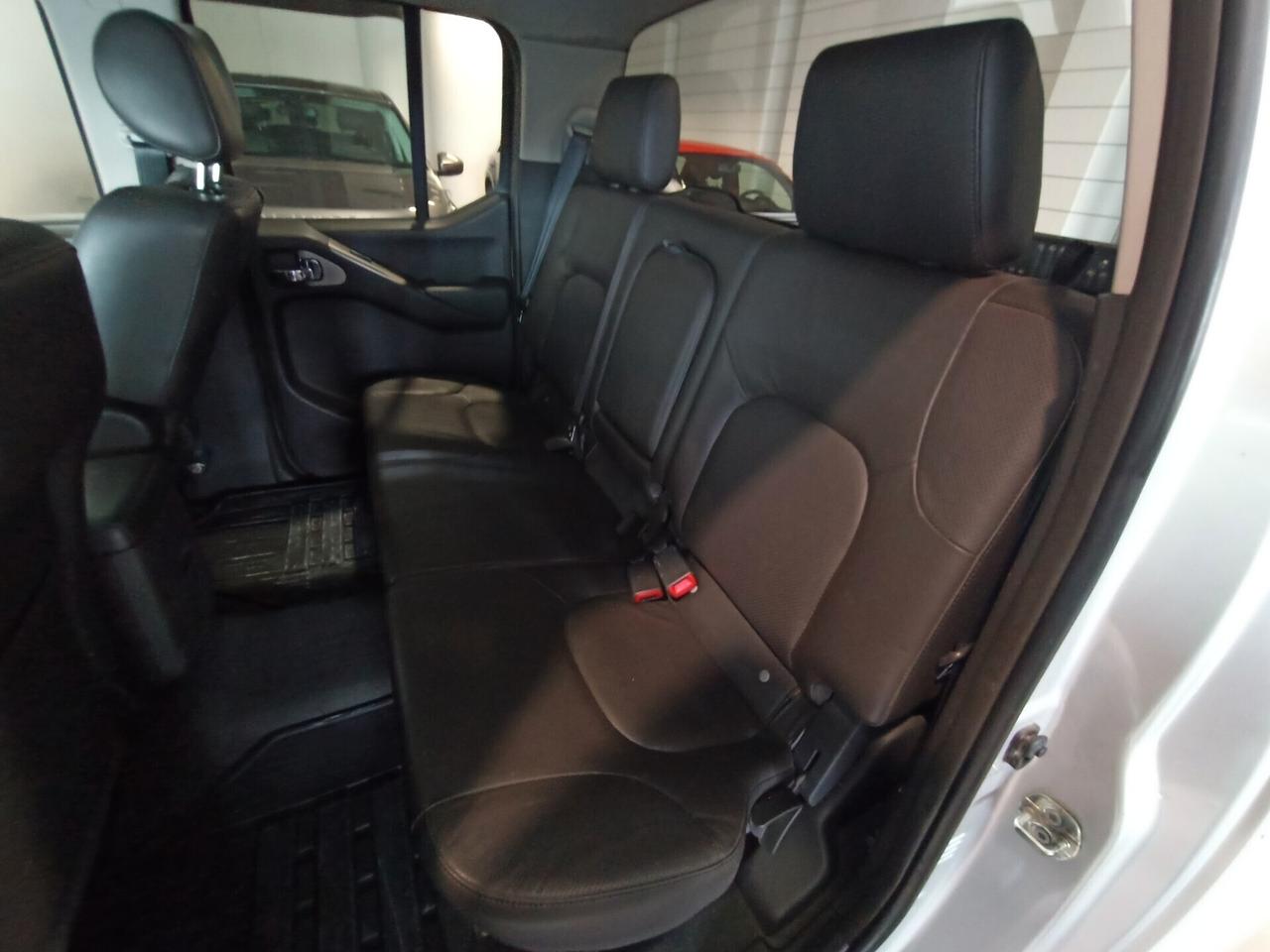 Nissan Navara Navara d.cab 2.5 dci LE 174cv*Automatico
