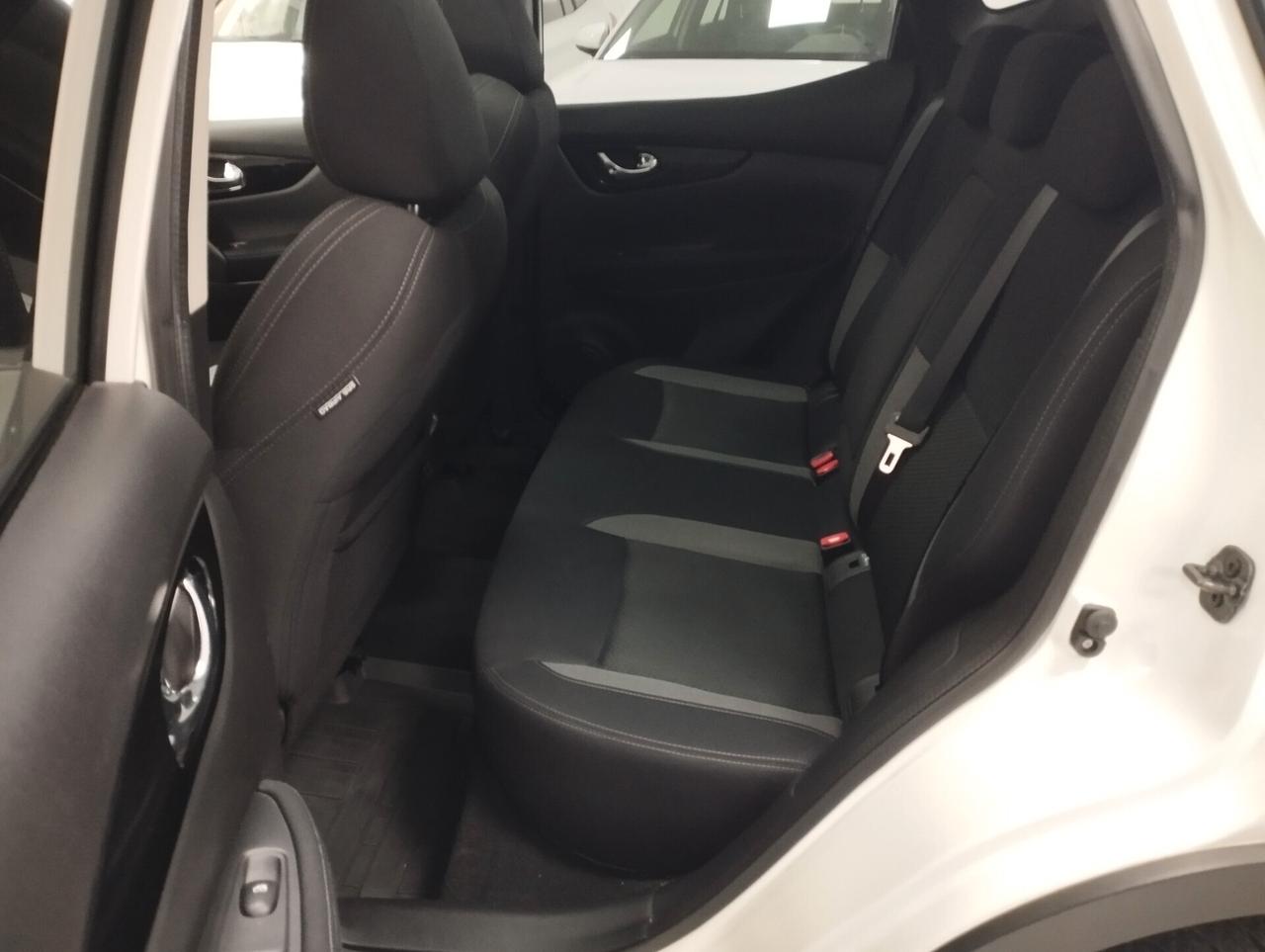 Nissan Qashqai 1.5 dCi N-Connecta