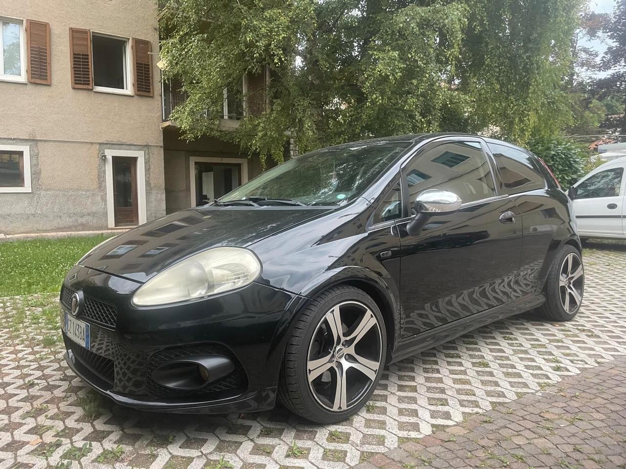 FIAT GRANDE PUNTO 1.9 MJT 130CV 6M - ADATTA A NEOPATENTATI