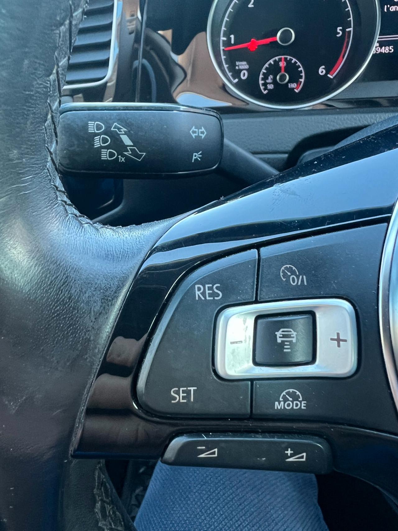 Volkswagen Golf 2.0 TDI 5p. Executive BlueMotion Technology