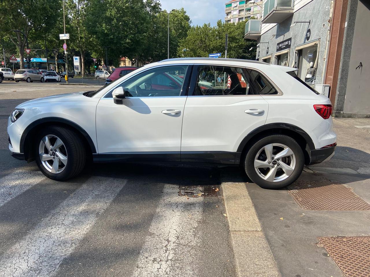 Audi Q3 Business Advanced 2.0 35 TDI #11442