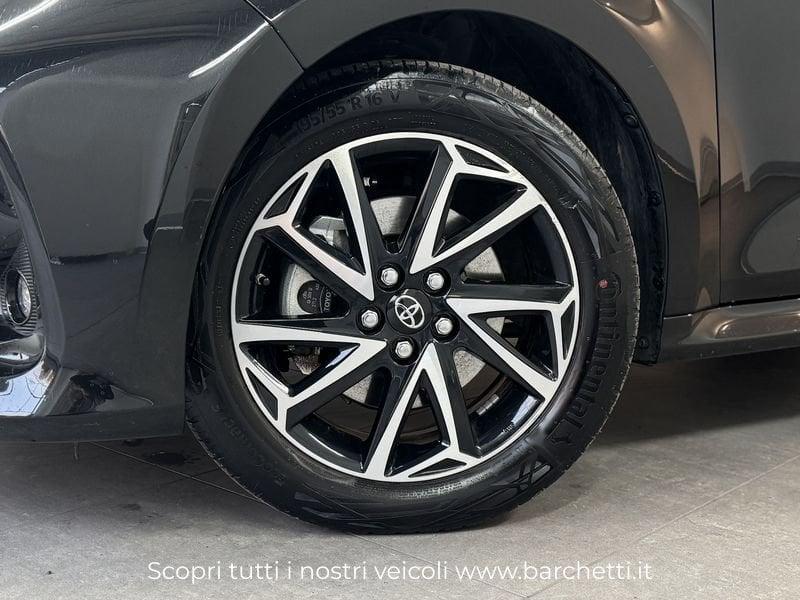 Toyota Yaris Hybrid Trend MY22