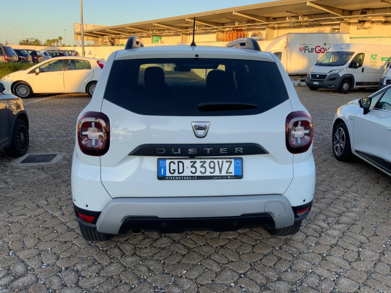 Dacia Duster 1.0 TCe 100 CV ECO-G 4x2 15th Anniversary GPL