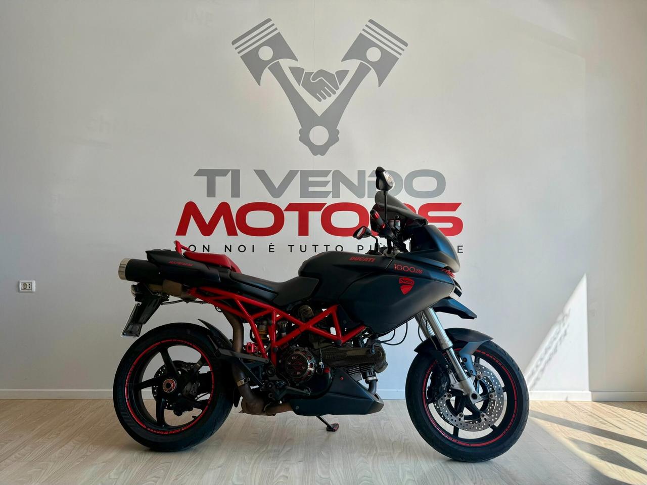Ducati Multistrada 1000 DS, iscritta ASI