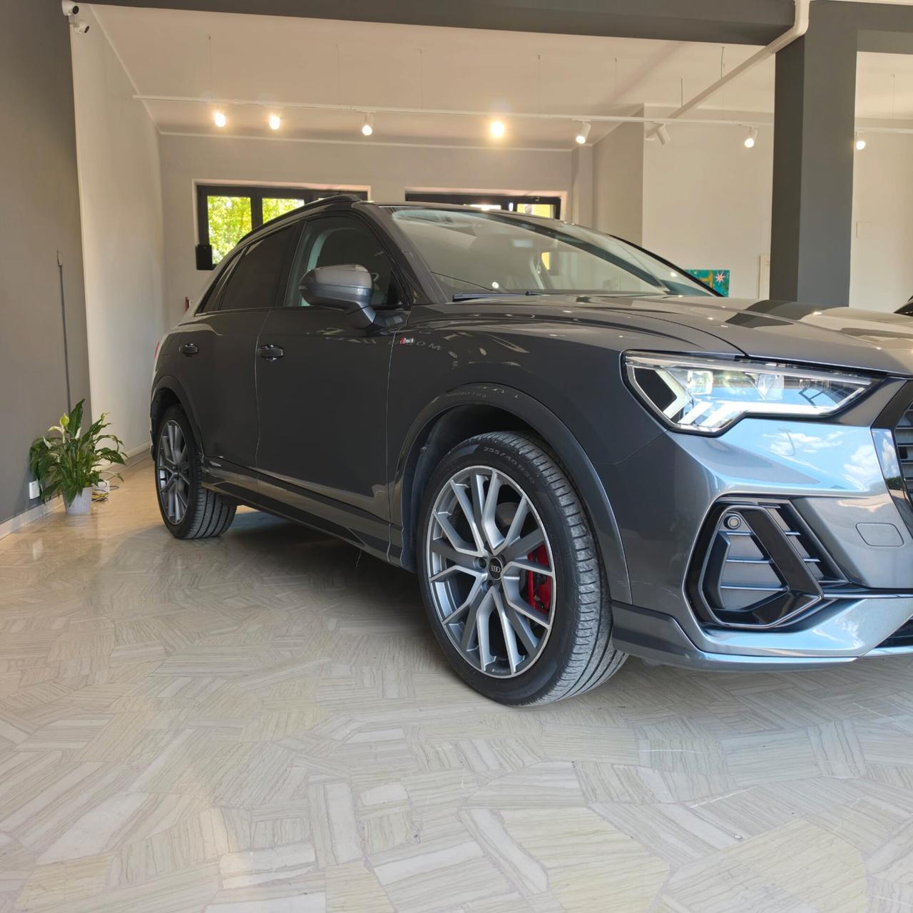 Audi Q3 40 TDI quattro S tronic line edition