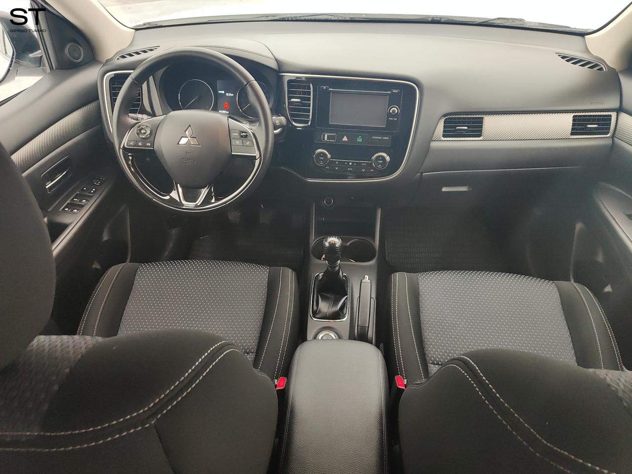 MITSUBISHI Outlander 3ª serie - Outlander 2.2 DI-D 4WD Instyle 7p.