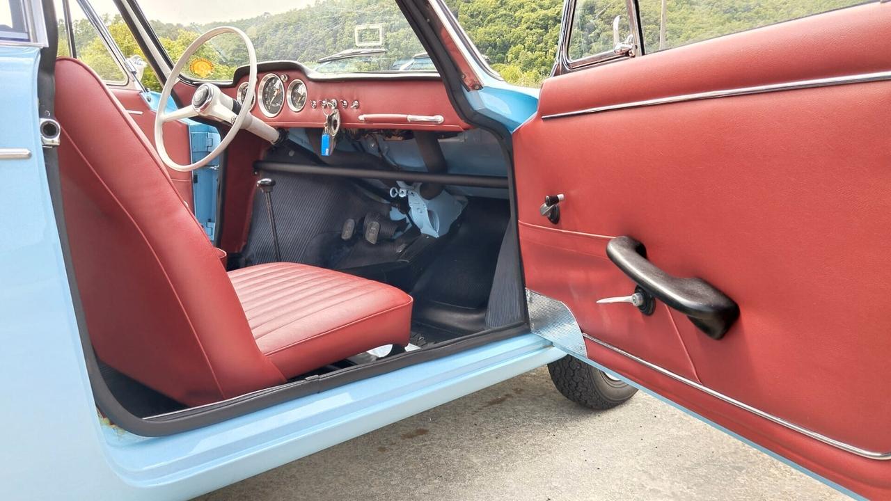 Fiat 750 Vignale ( RESTAURO TOTALE)