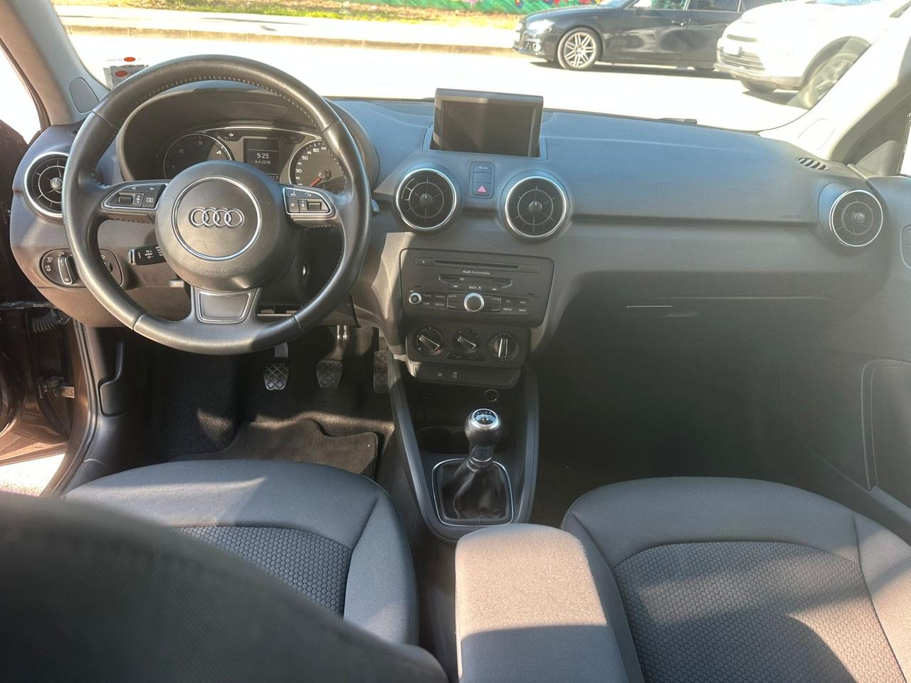 Audi A1 1.6 TDI S line edition