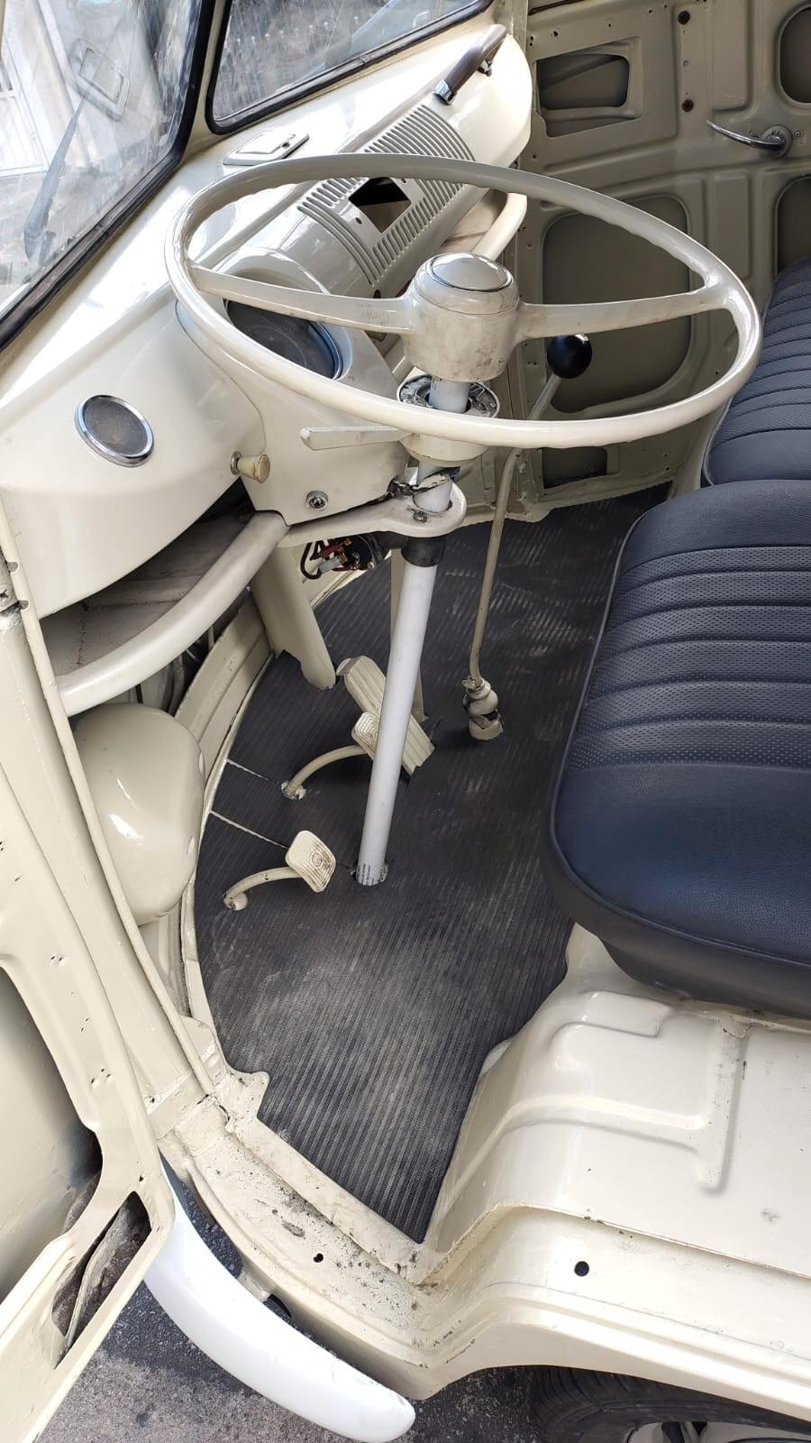 Volkswagen T1 9 posti