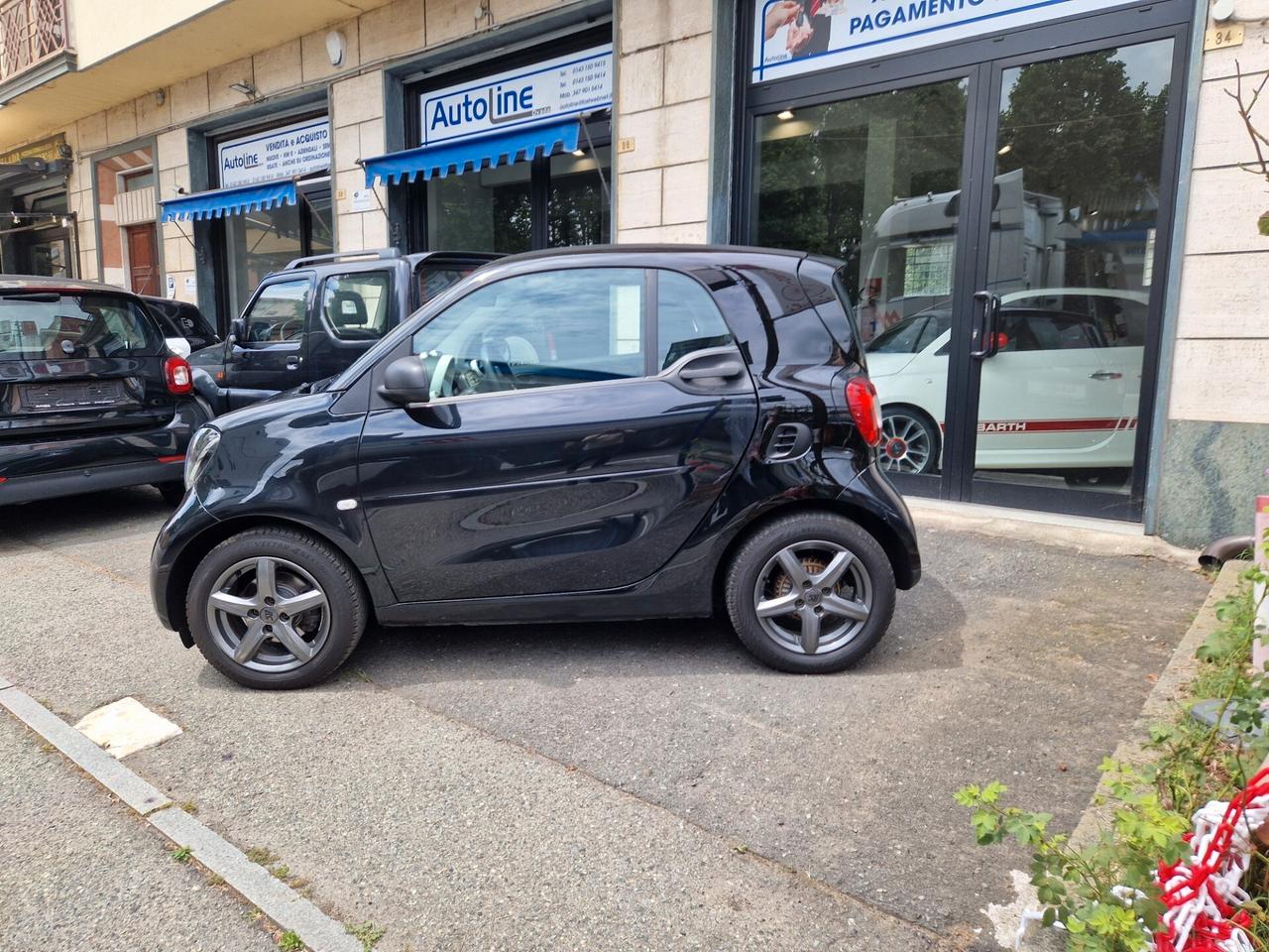 Smart ForTwo 70 1.0 Youngster doppia frizione cambio automatico a 6 marce fatturabile