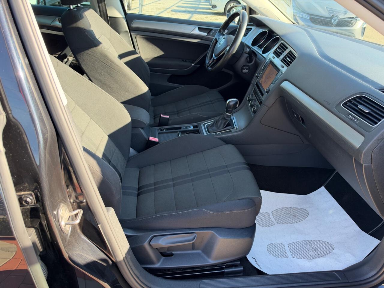 Volkswagen Golf 2.0 TDI DSG 5p. Sport Edition 150CV