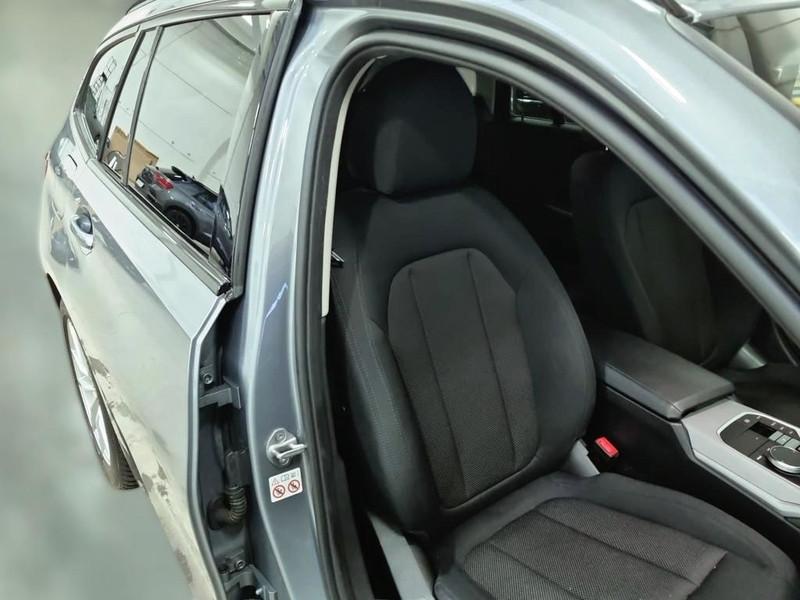 BMW 320 BUSINESS ADVANTAGE TOURING AUTO 5 PORTE STATION WAGON