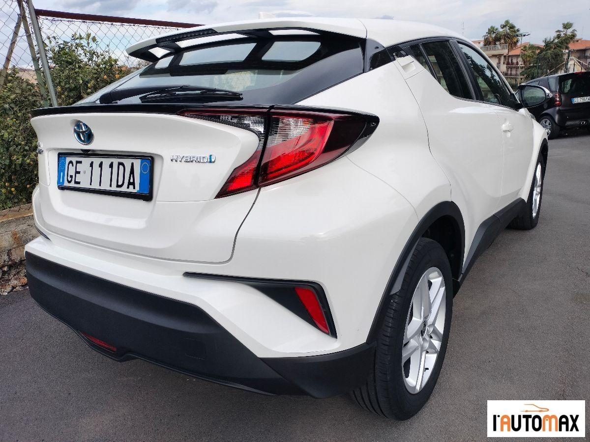 TOYOTA - C-HR 1.8h Business e-cvt