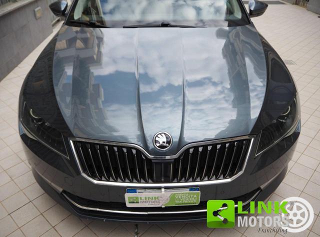 SKODA Superb 2.0 TDI DSG Wagon Executive