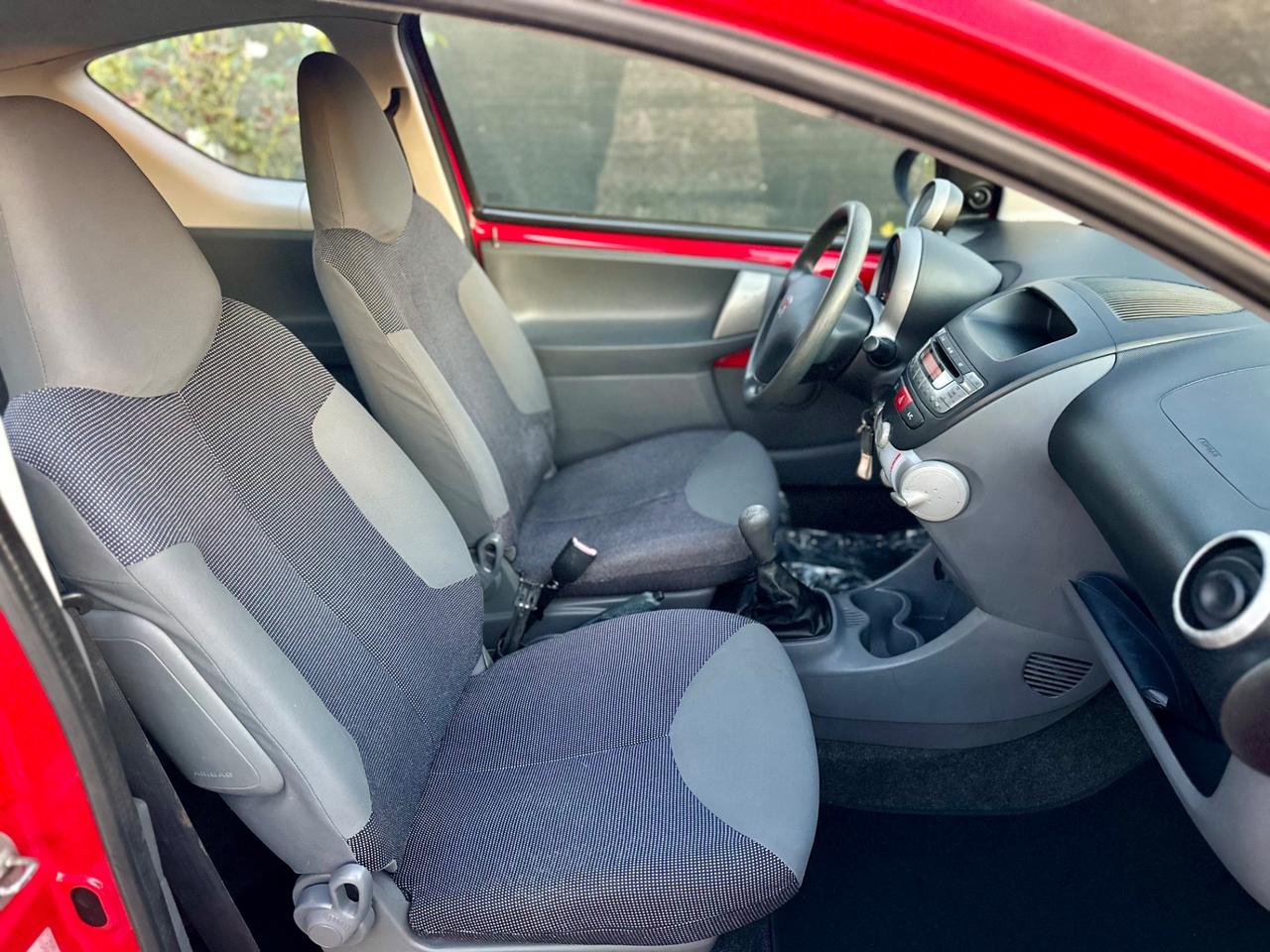 Peugeot 107 1.0 68CV 3p. Sweet Years