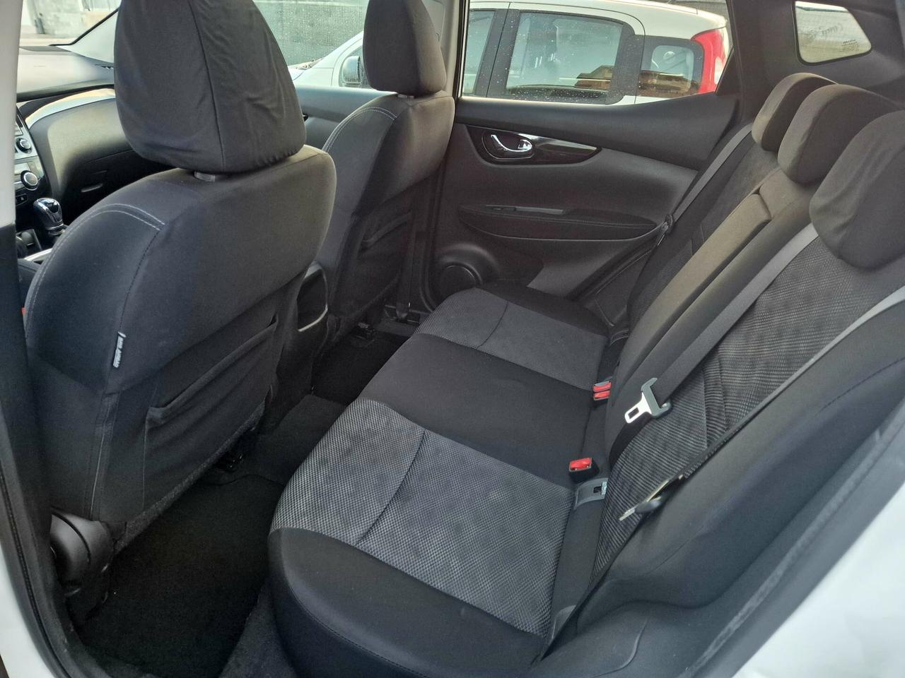 Nissan Qashqai 1.5 dCi Tekna Tetto panoramico 4 telecamere 360°