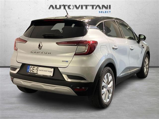 RENAULT Captur 1.6 E-Tech hybrid Intens 145cv auto