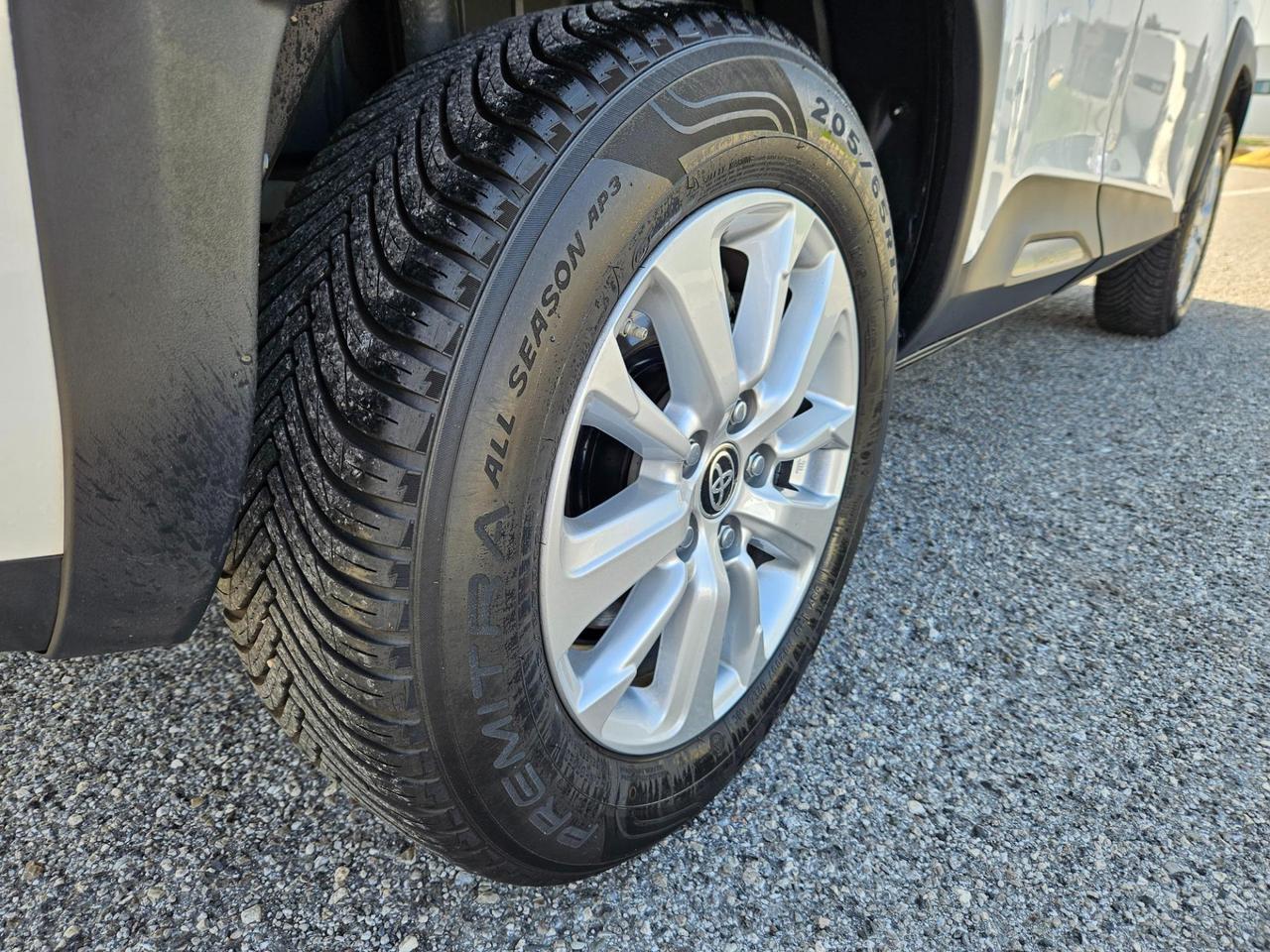 Toyota Yaris Cross 1.5h Active Eco fwd e-cvt