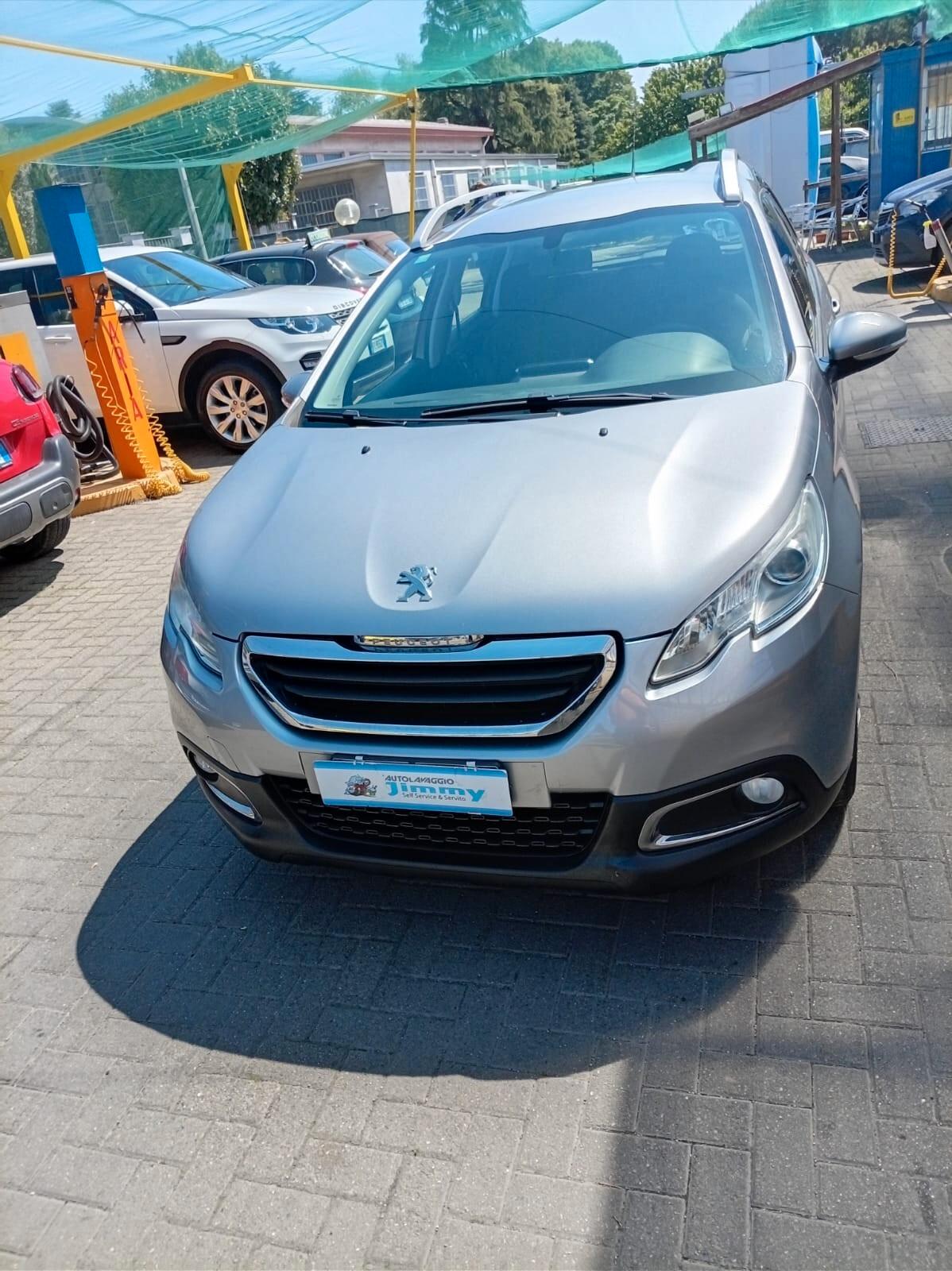 Peugeot 2008 1.2 VTi 82CV Allure