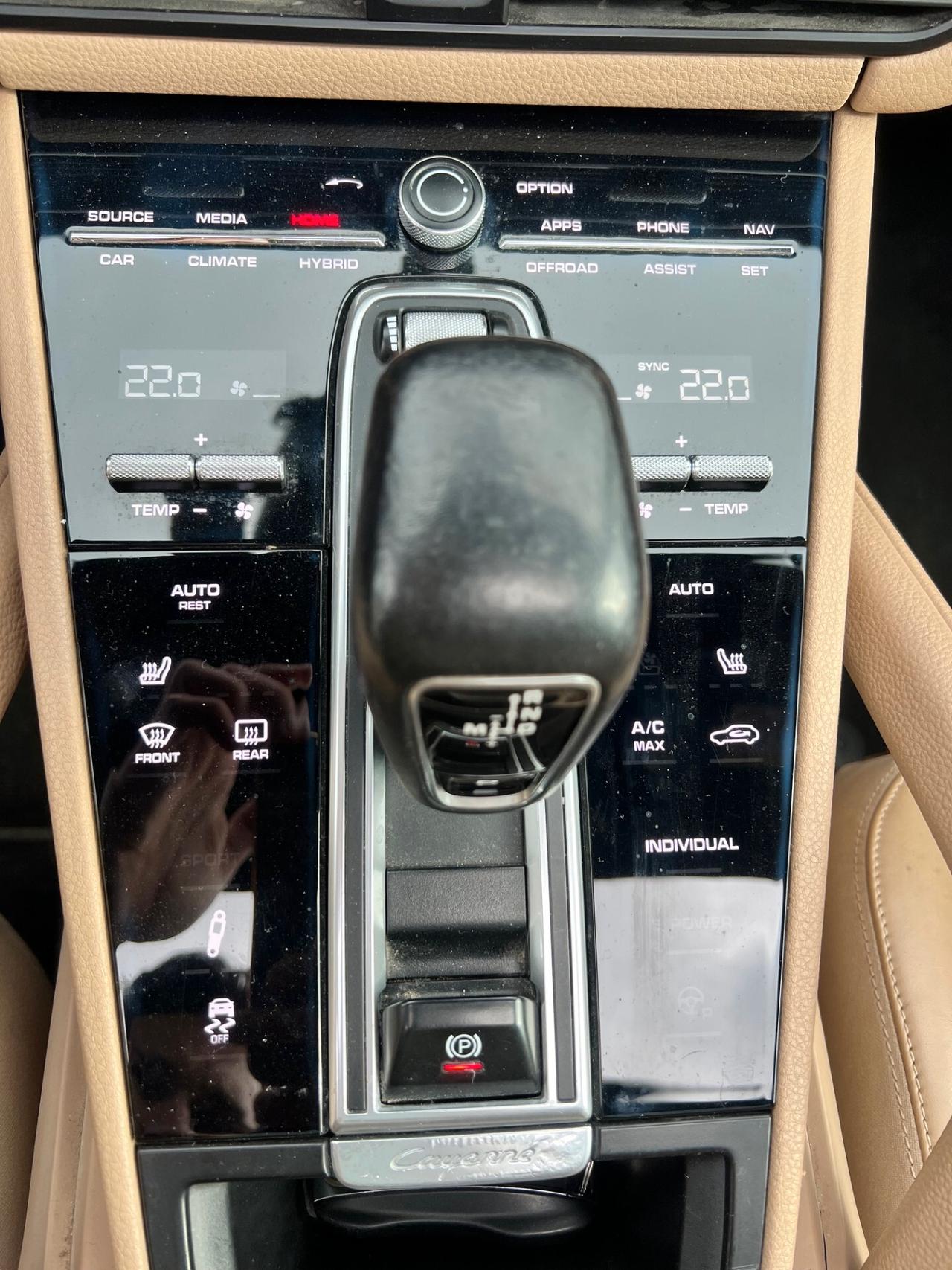 Porsche Cayenne 3.0 e-hybrid tiptronic PASM/TETTO/LED/PELLE PERF.