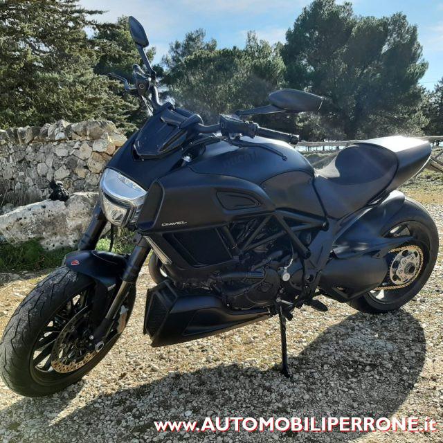 DUCATI Diavel Carbon Black 1200 ABS