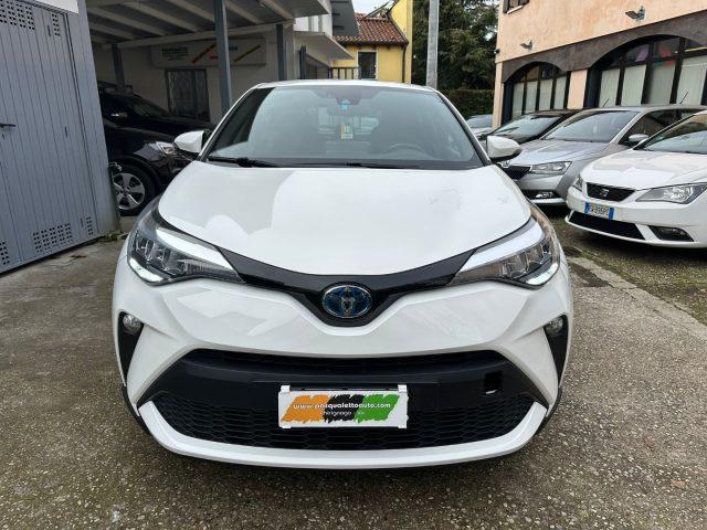 TOYOTA C-HR 1.8 Hybrid E-CVT Business