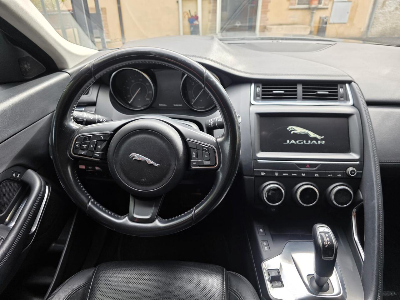 Jaguar E-Pace 2.0D 150 CV AWD aut. R-Dynamic HSE