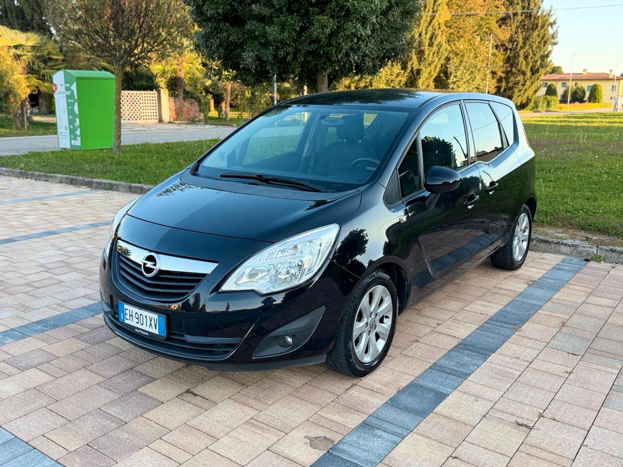 Opel Meriva 1.4 Turbo 120CV Cosmo neopatentati