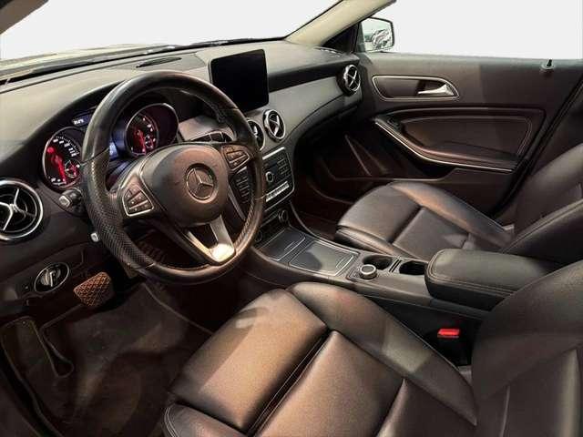 Mercedes-Benz GLA 200 d Automatic 4Matic Business