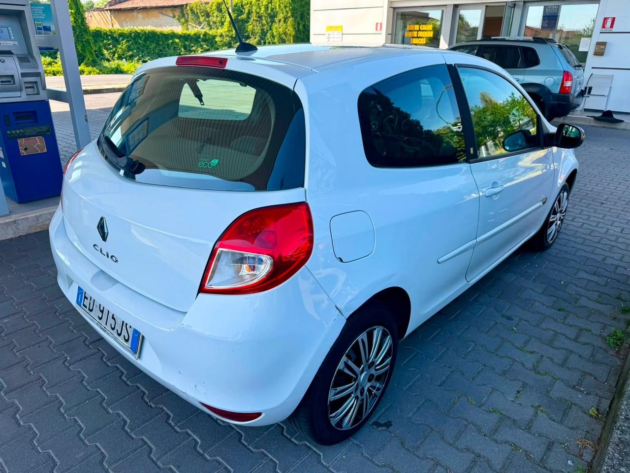 Renault Clio 1.2 16V 3