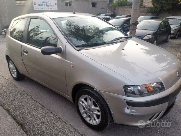 FIAT Punto 2ª serie - 2002 1.200 16V SPORTING