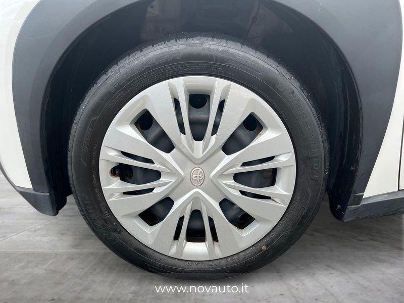 Toyota Aygo X 1.0B (72 CV) Active S-CVT