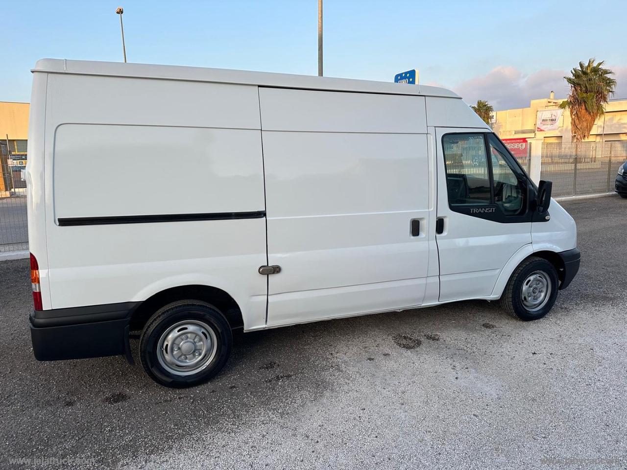 Transit 300L 2.2TDCi/125 PL-TM Combi Tr.