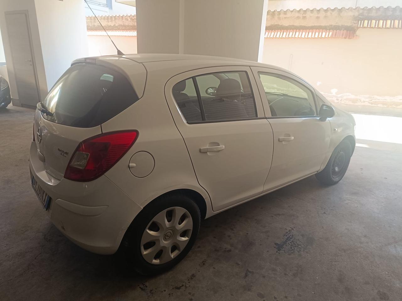Opel Corsa 1.3 CDTI 75CV ecoFLEX 5 porte Cosmo