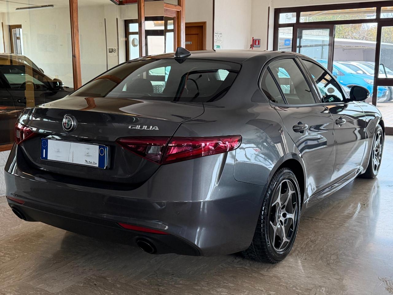 Alfa Romeo Giulia 2.2 TURBODIESEL 160 cv. AT8 SUPER BUSINESS