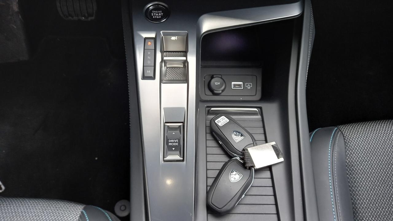 Peugeot 308 BlueHDi 130 S&S EAT8 SW Allure