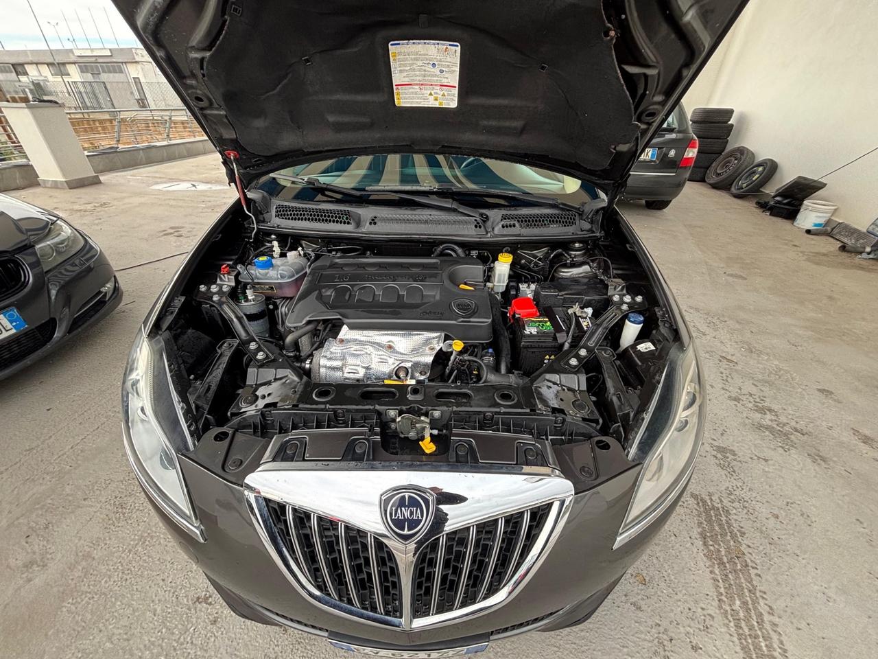 Lancia Delta 1.6 MJT DPF Gold