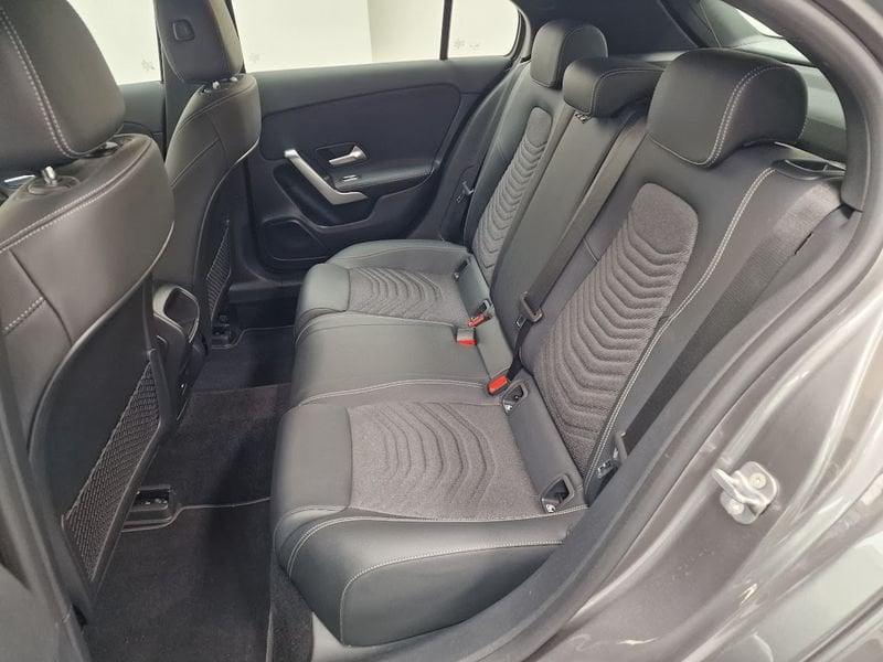 Mercedes-Benz Classe A A 180 Automatic Progressive Adv Plus IVA ESPOSTA