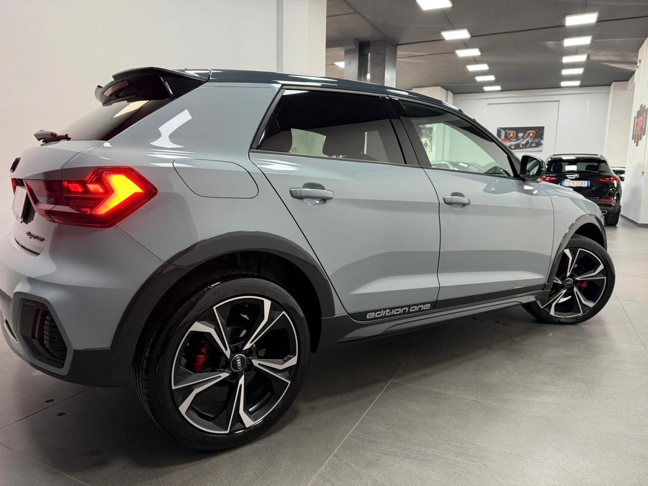 Audi A1 CITYCARVER 30 TFSI S-tronic S-line Edition One