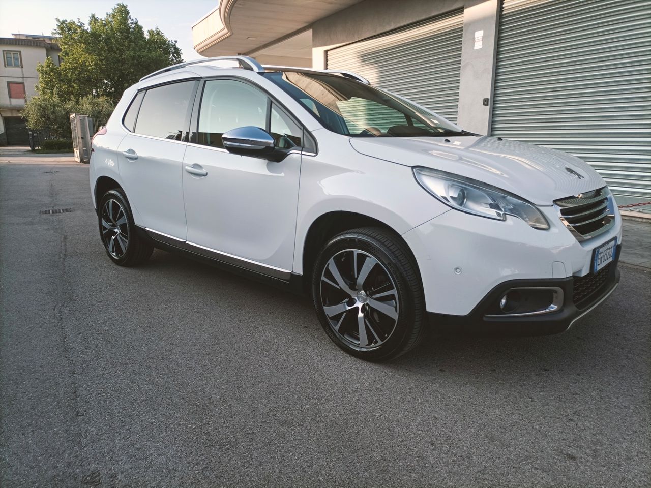 Peugeot 2008 1.6 e-HDi 115 CV Stop&Start Allure