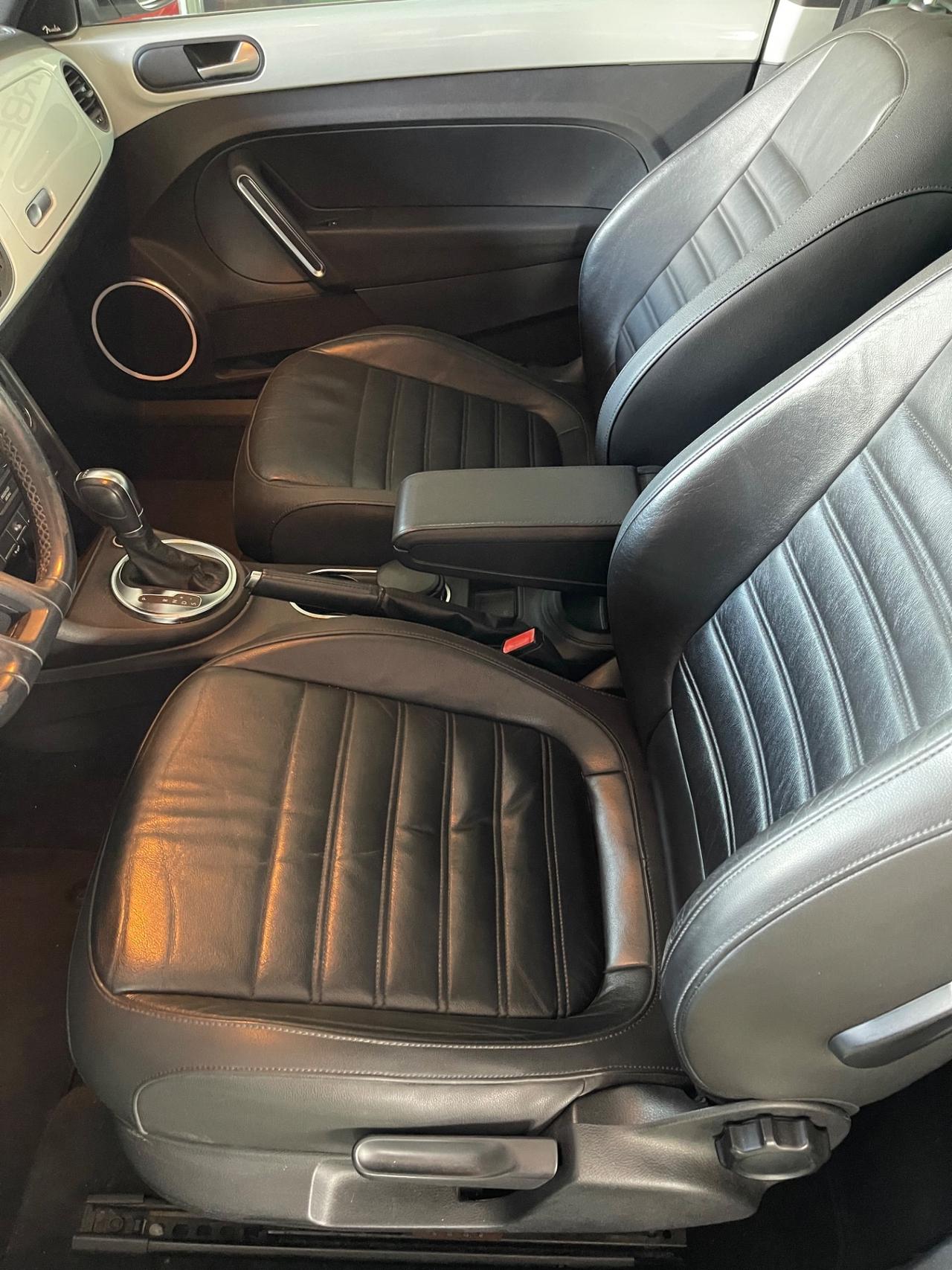 Volkswagen Maggiolino 1.6 TDI DSG Tetto Pelle PERMUTE RATE