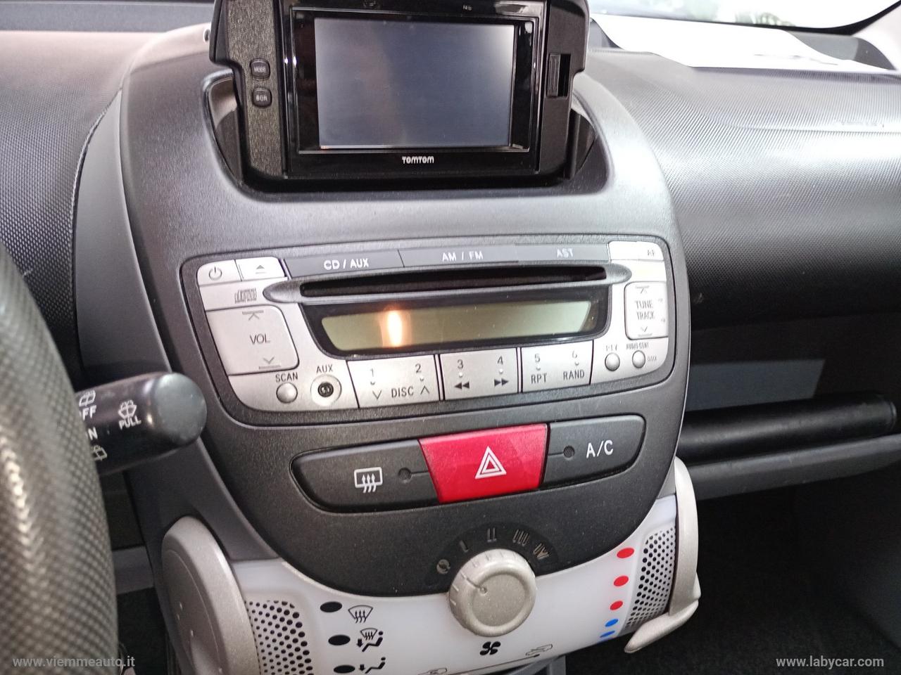 TOYOTA Aygo 1.0 VVT-i 5p. Sol CAMBIO AUTOMATICO