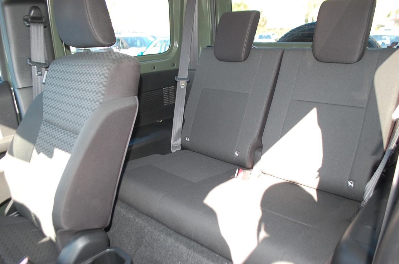 Suzuki Jimny 1.5 Top 4wd allgrip 102CV Uff Italy Navi Clima USB