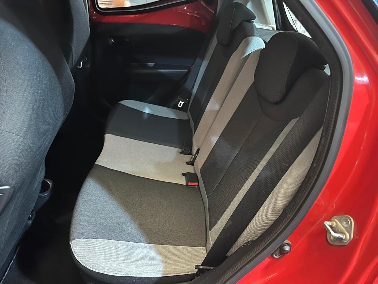 Toyota Aygo 1.0 VVT-i 69 CV 5 porte x-wave