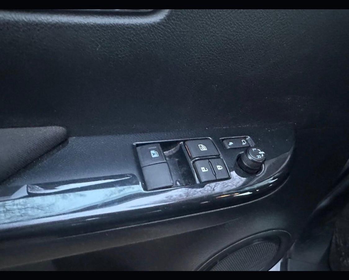 Toyota Hilux 2.4 D-4D 4WD 2 porte Extra Cab Lounge * Cambio 6M