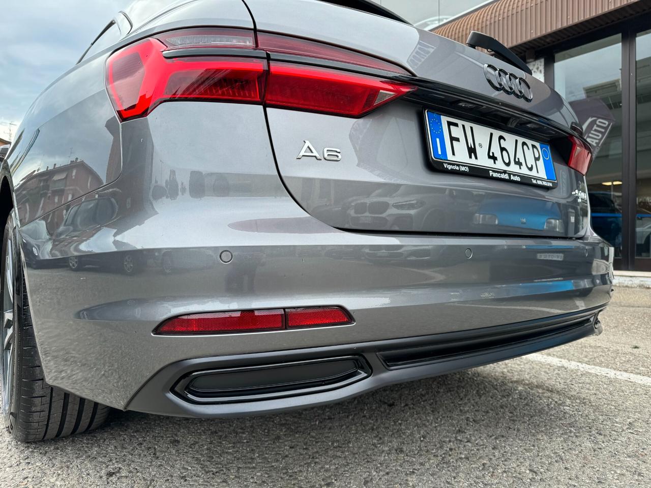 Audi A6 Avant 40 2.0 TDI S tronic,UNICO PROP.,19,FULL LED,PELLE,NAVY,TELECAMERE 360